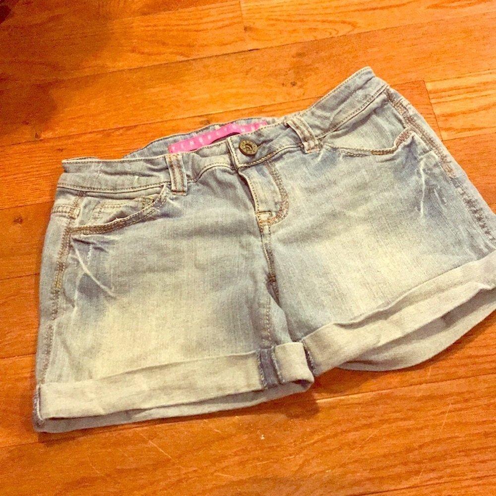 6/$20 JUNIORS jean shorts 3
